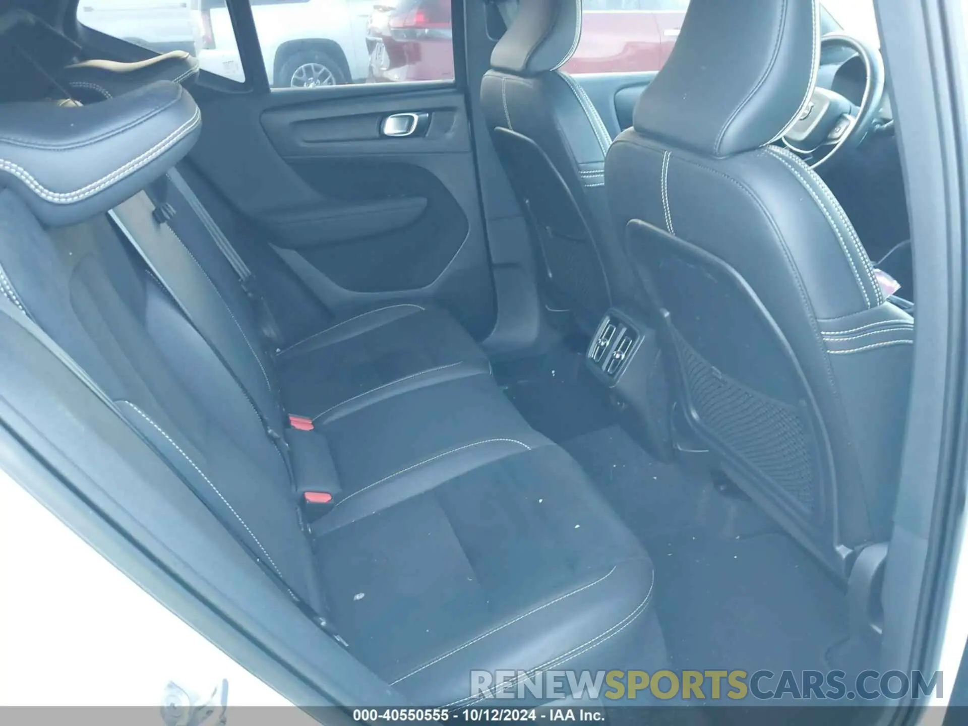 8 Photograph of a damaged car YV4AC2HM7L2345658 VOLVO XC40 2020