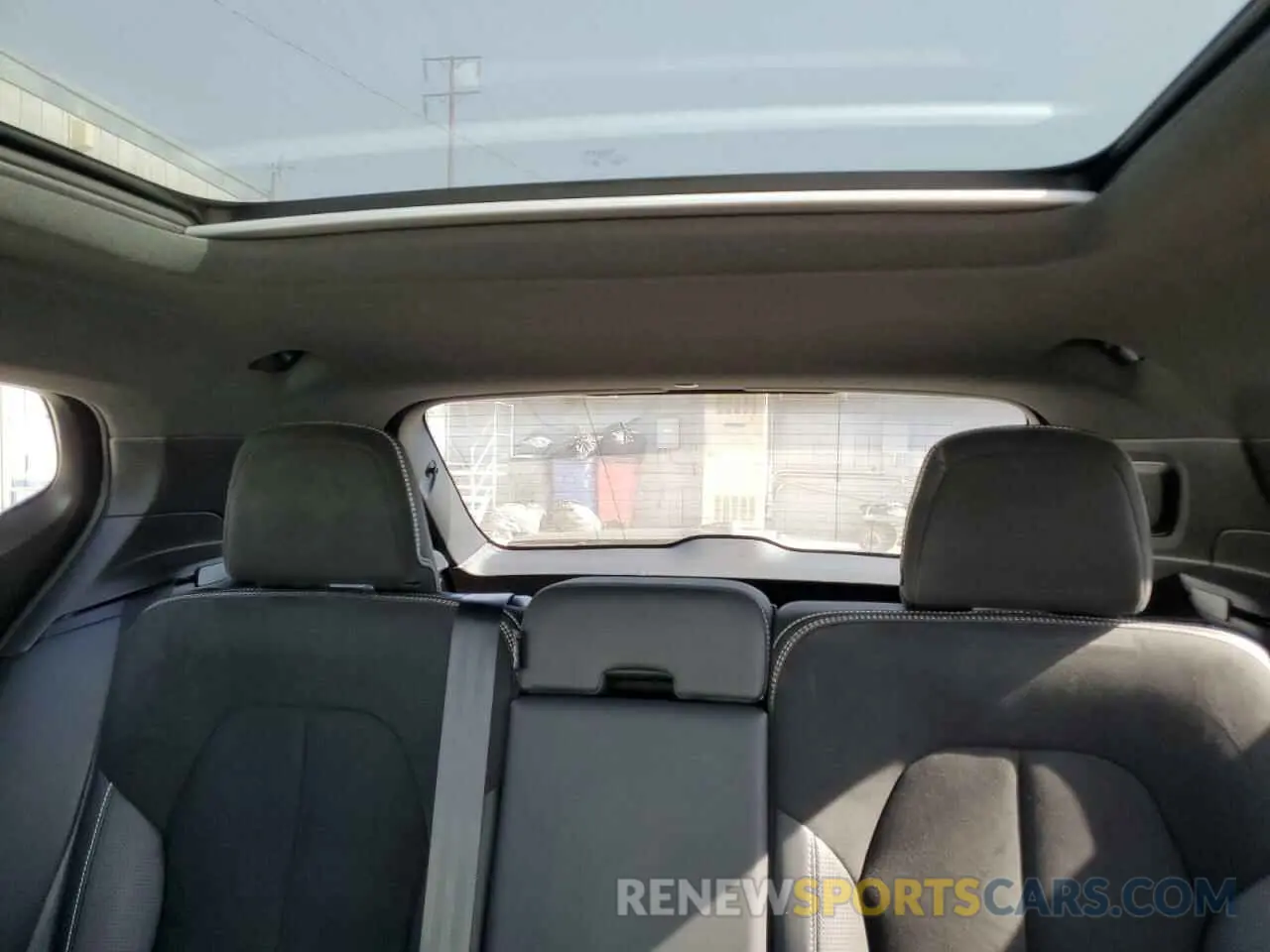 10 Photograph of a damaged car YV4AC2HM8L2346253 VOLVO XC40 2020