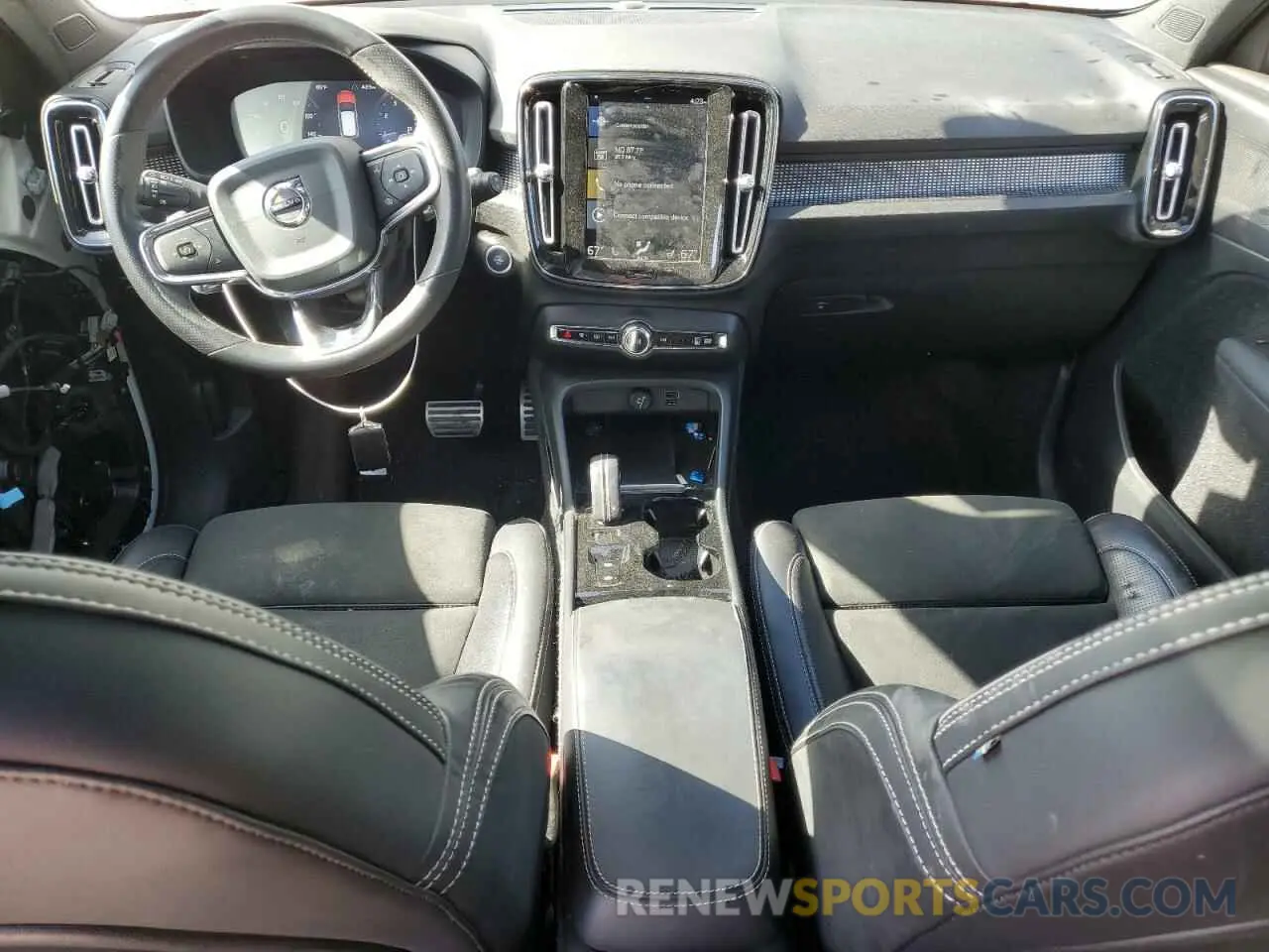 8 Photograph of a damaged car YV4AC2HM8L2346253 VOLVO XC40 2020