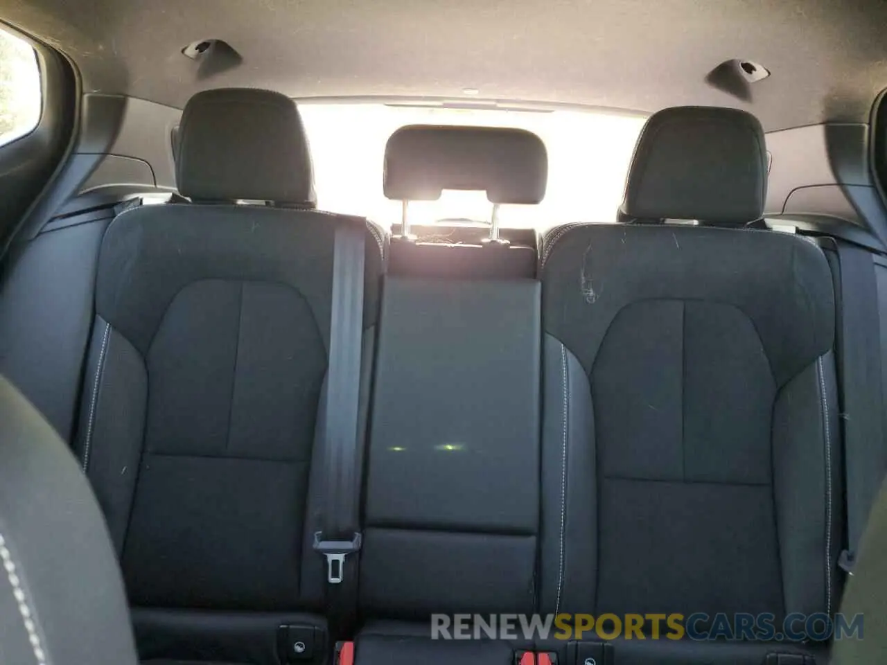 10 Photograph of a damaged car YV4AC2HM9L2323676 VOLVO XC40 2020