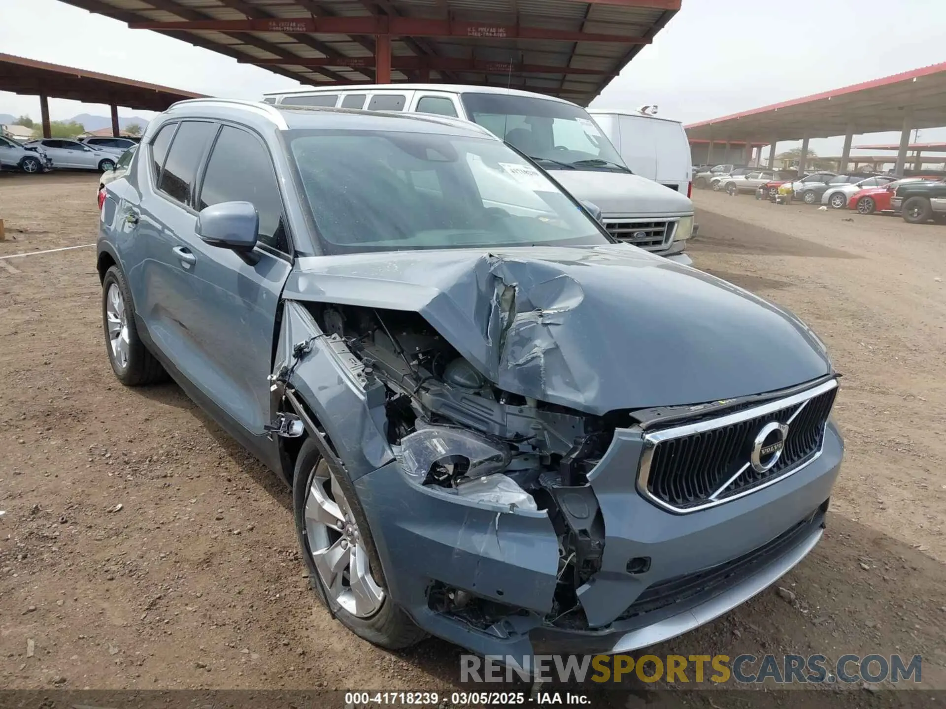 1 Photograph of a damaged car YV4162UK3M2473571 VOLVO XC40 2021