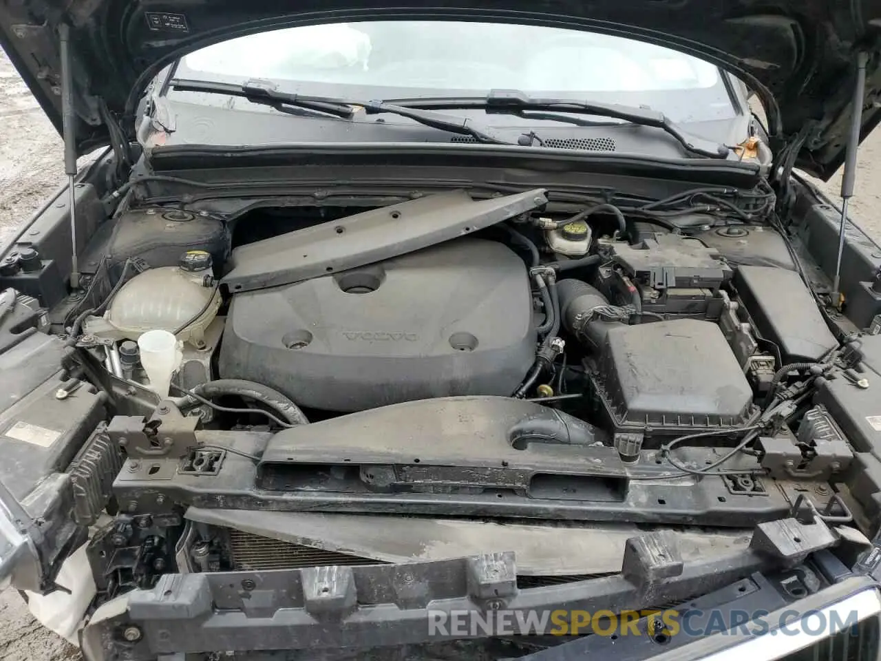 12 Photograph of a damaged car YV4162UK5M2422718 VOLVO XC40 2021