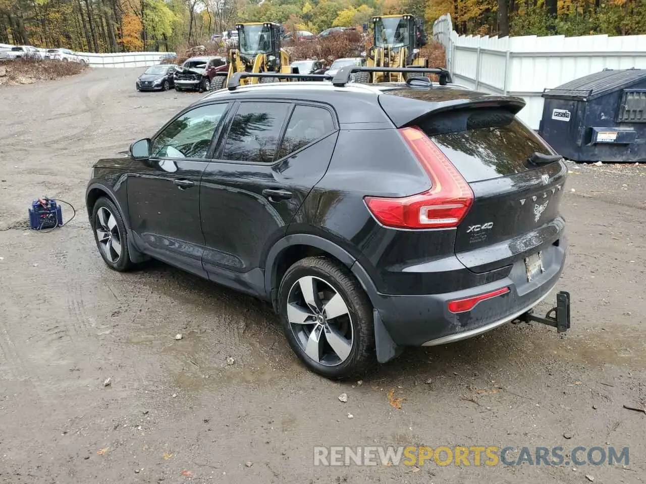 2 Photograph of a damaged car YV4162UK5M2422718 VOLVO XC40 2021