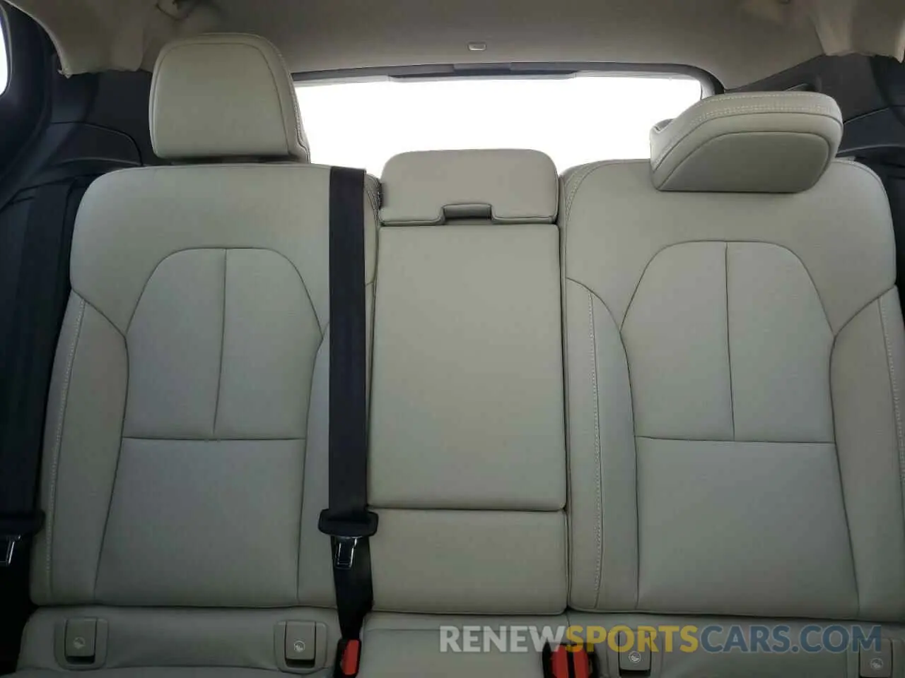 10 Photograph of a damaged car YV4162UK5M2439826 VOLVO XC40 2021