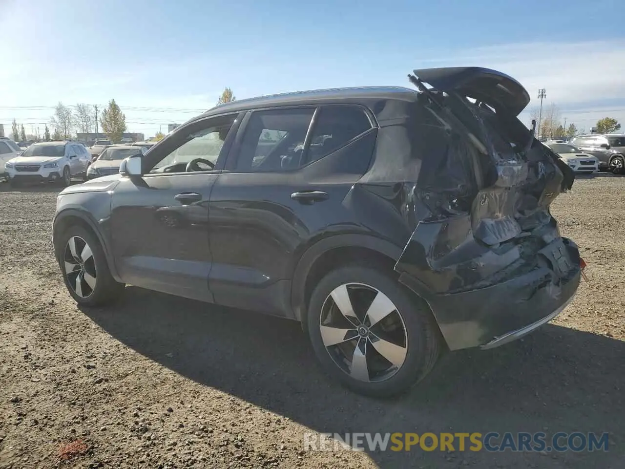 2 Photograph of a damaged car YV4162UK6M2423599 VOLVO XC40 2021