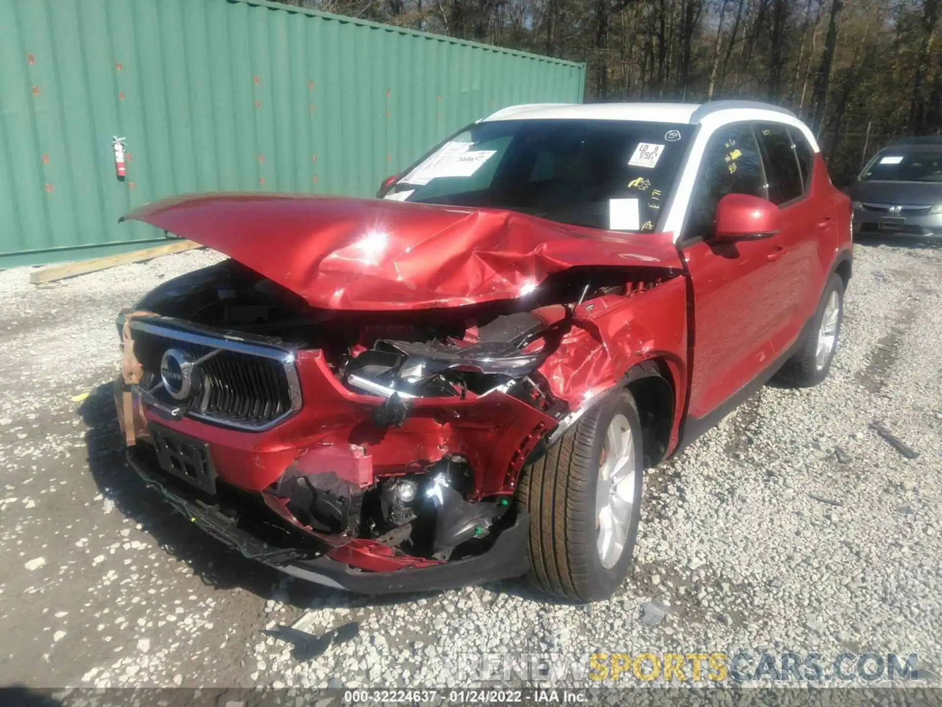 6 Photograph of a damaged car YV4162UK7M2481253 VOLVO XC40 2021