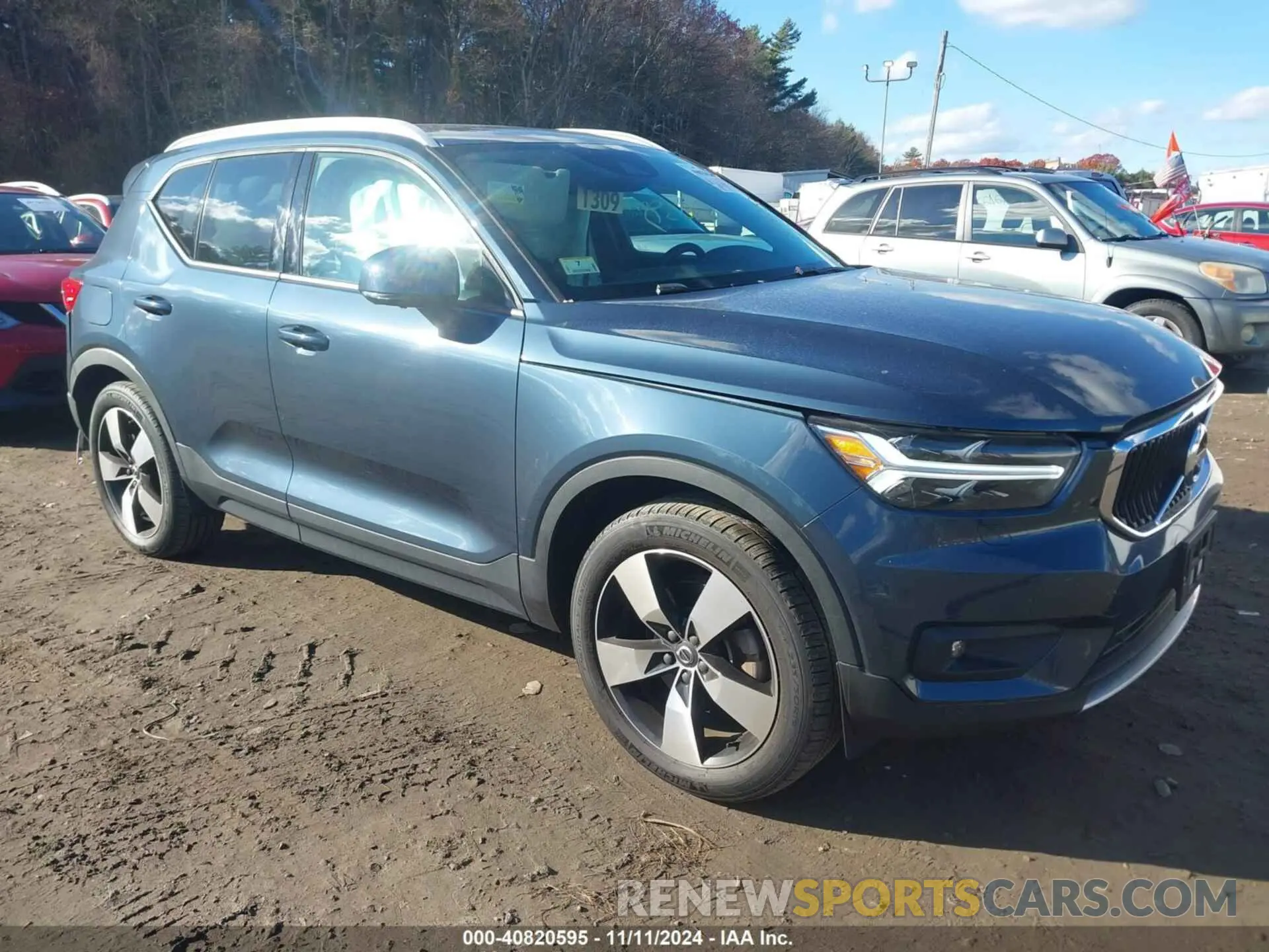 1 Photograph of a damaged car YV4162UK9M2575165 VOLVO XC40 2021