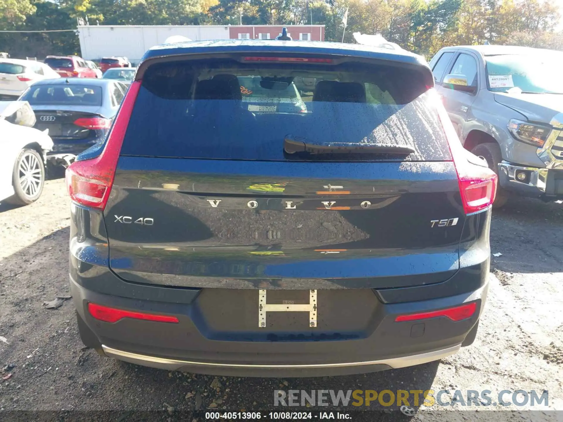 16 Photograph of a damaged car YV4162UL1M2576108 VOLVO XC40 2021