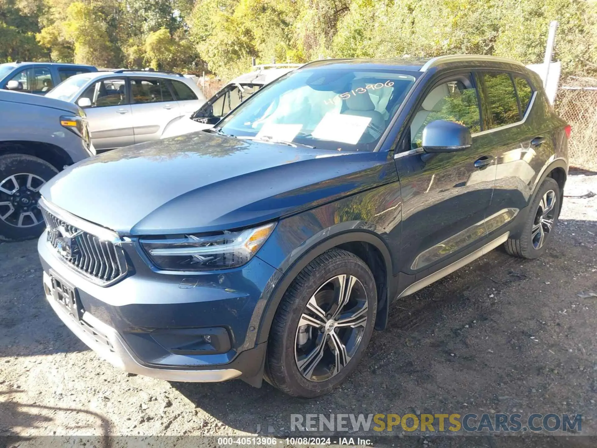 2 Photograph of a damaged car YV4162UL1M2576108 VOLVO XC40 2021