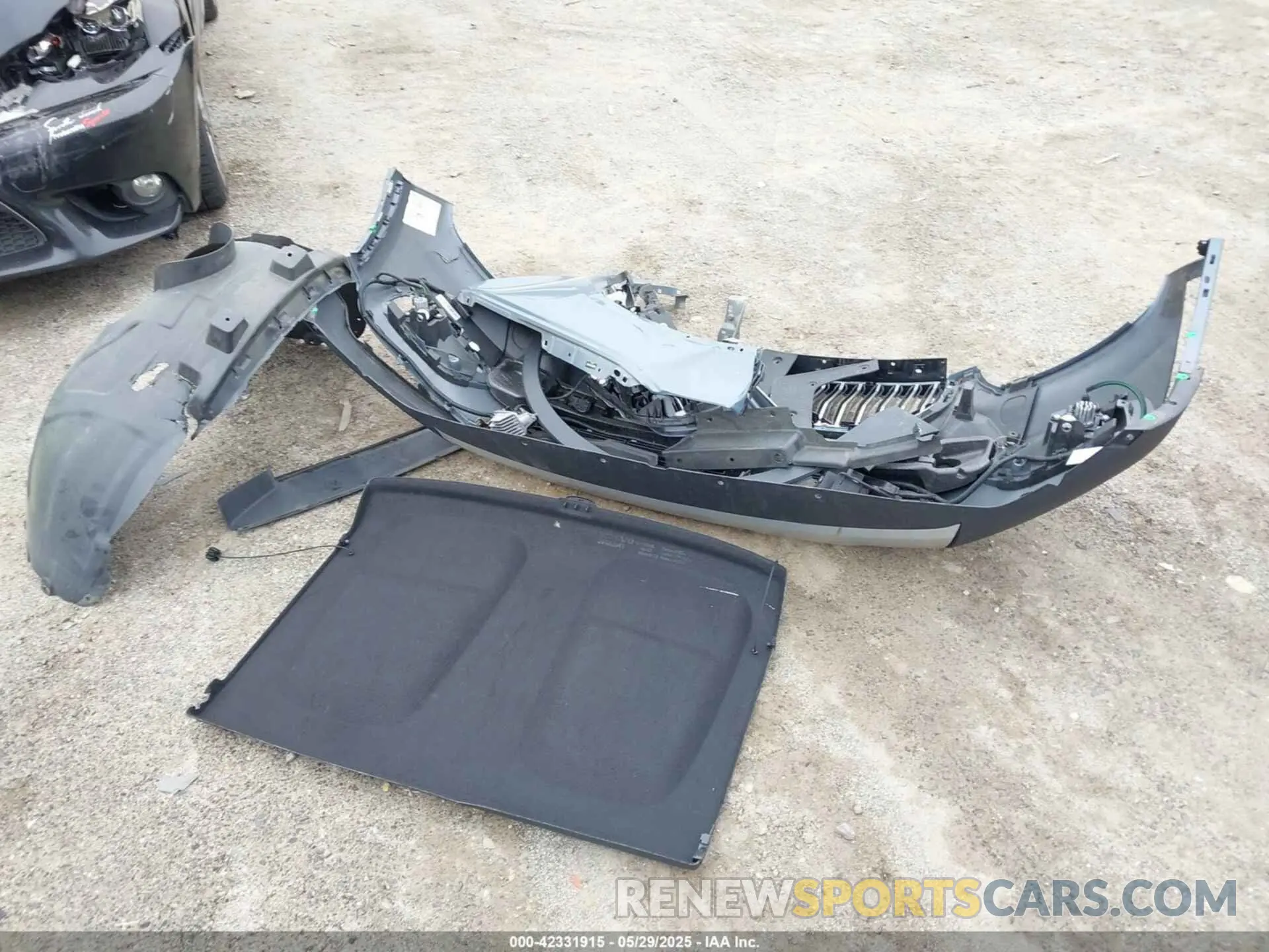 12 Photograph of a damaged car YV4162UL2M2432602 VOLVO XC40 2021