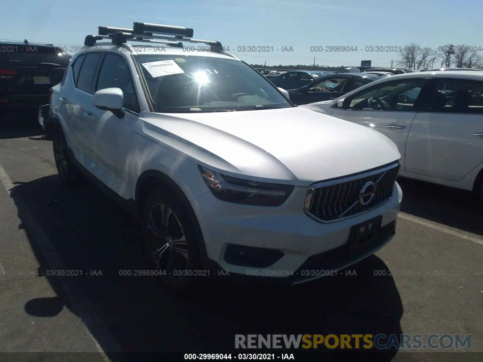 1 Photograph of a damaged car YV4162UL3M2487222 VOLVO XC40 2021