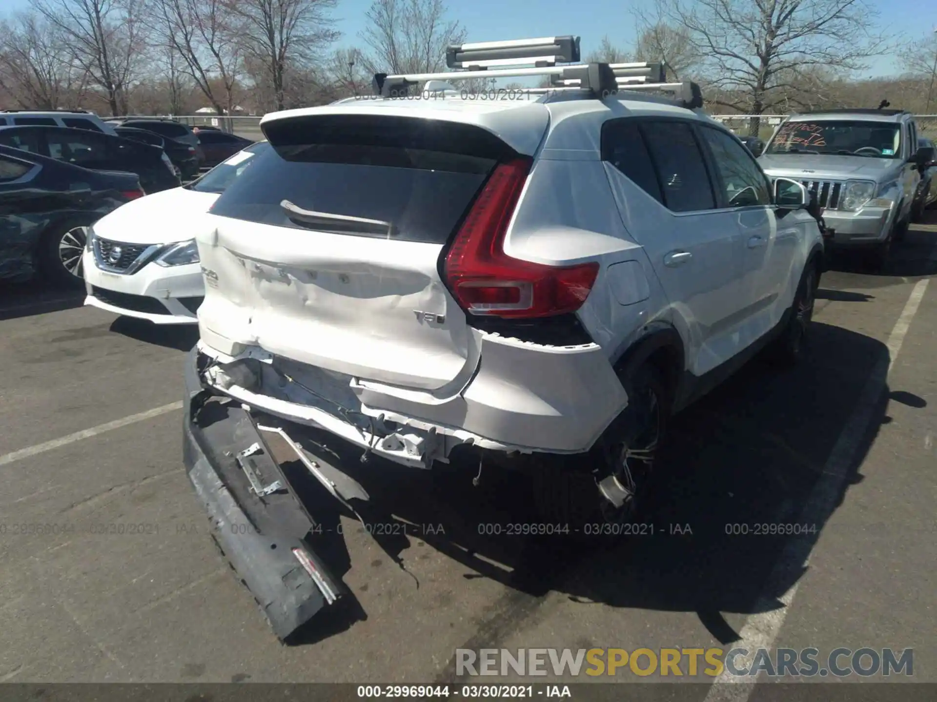 4 Photograph of a damaged car YV4162UL3M2487222 VOLVO XC40 2021