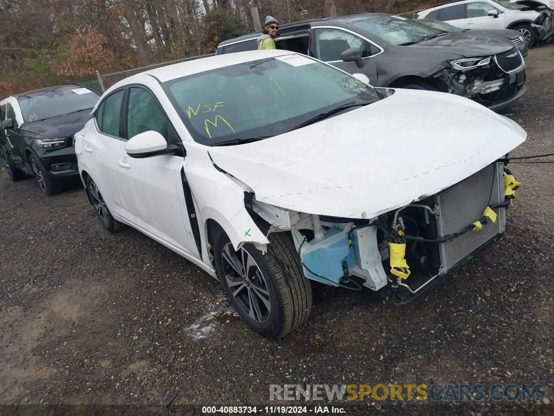1 Photograph of a damaged car YV4162UM0M2615201 VOLVO XC40 2021