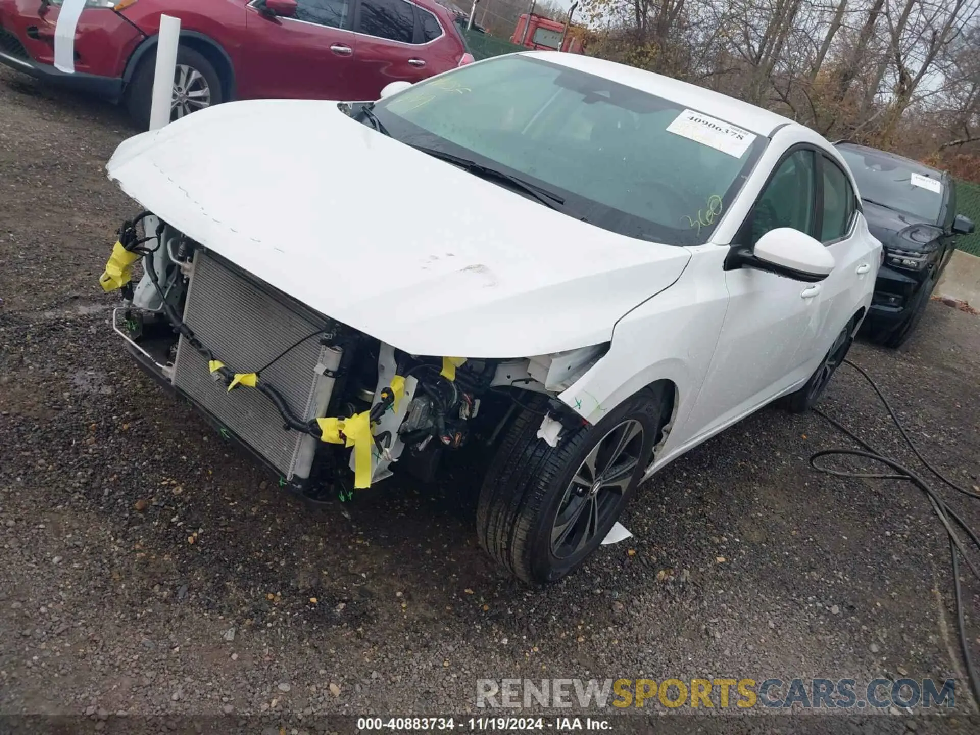 2 Photograph of a damaged car YV4162UM0M2615201 VOLVO XC40 2021