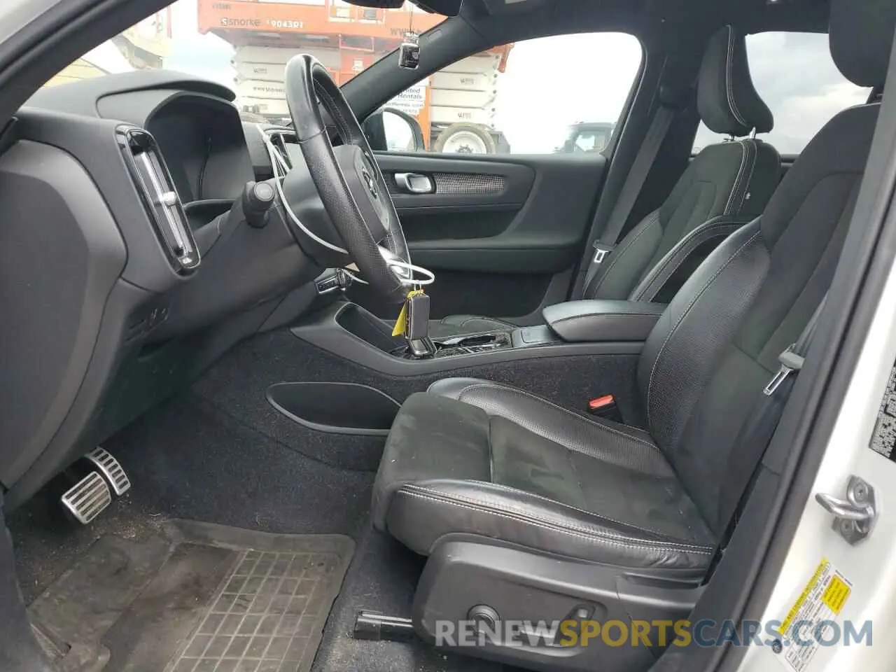 7 Photograph of a damaged car YV4162UM1M2422135 VOLVO XC40 2021