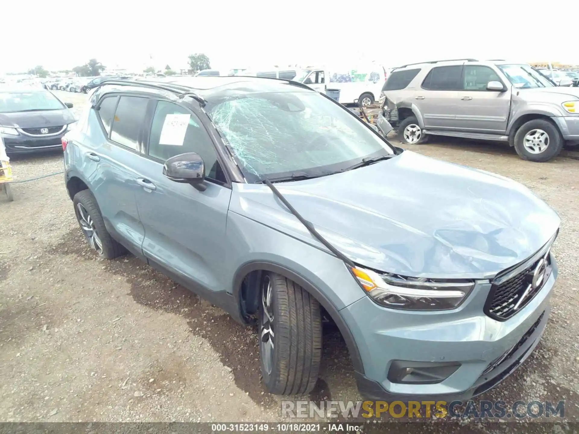 6 Photograph of a damaged car YV4162UM2M2568883 VOLVO XC40 2021