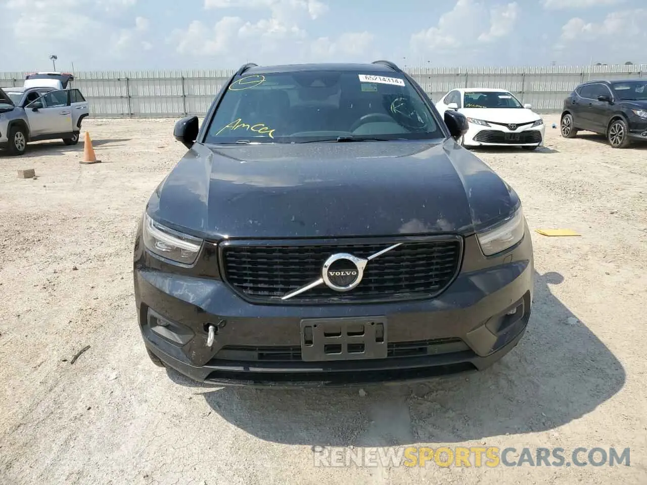 5 Photograph of a damaged car YV4162UM4M2493829 VOLVO XC40 2021