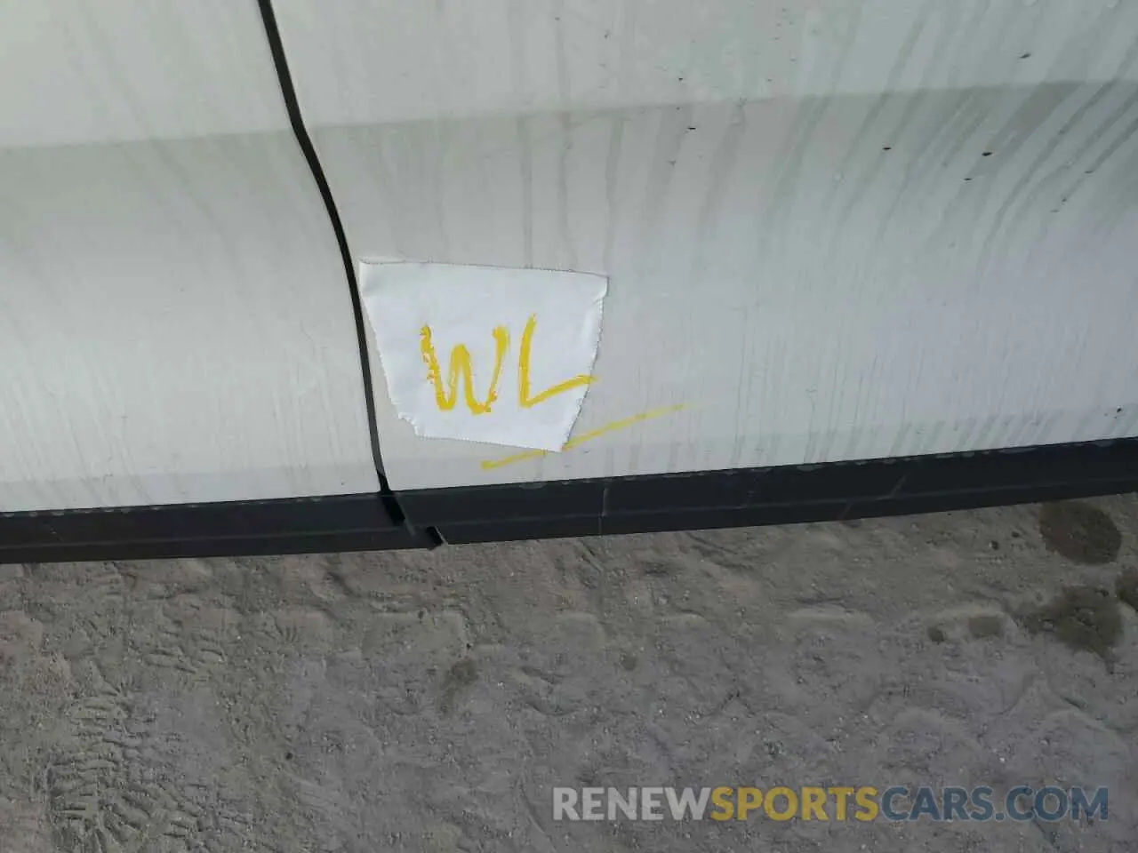 13 Photograph of a damaged car YV4162UM4M2545203 VOLVO XC40 2021