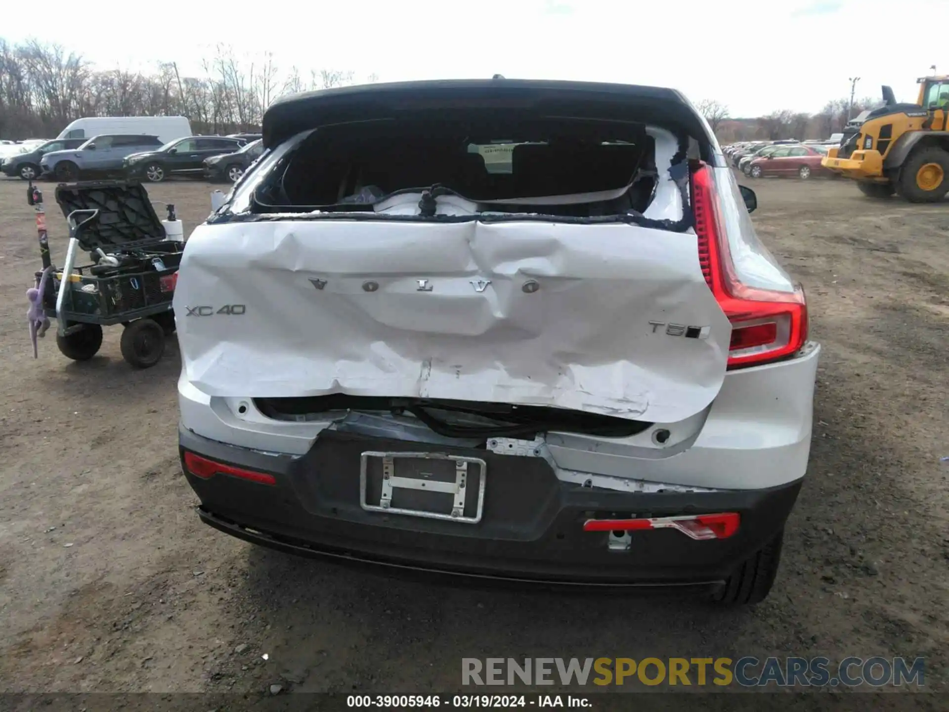 16 Photograph of a damaged car YV4162UM5M2459737 VOLVO XC40 2021