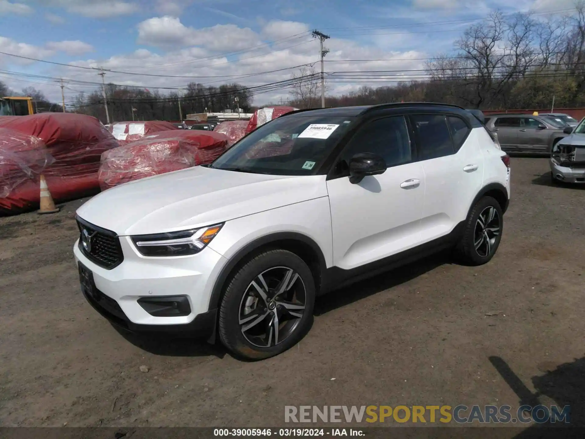 2 Photograph of a damaged car YV4162UM5M2459737 VOLVO XC40 2021