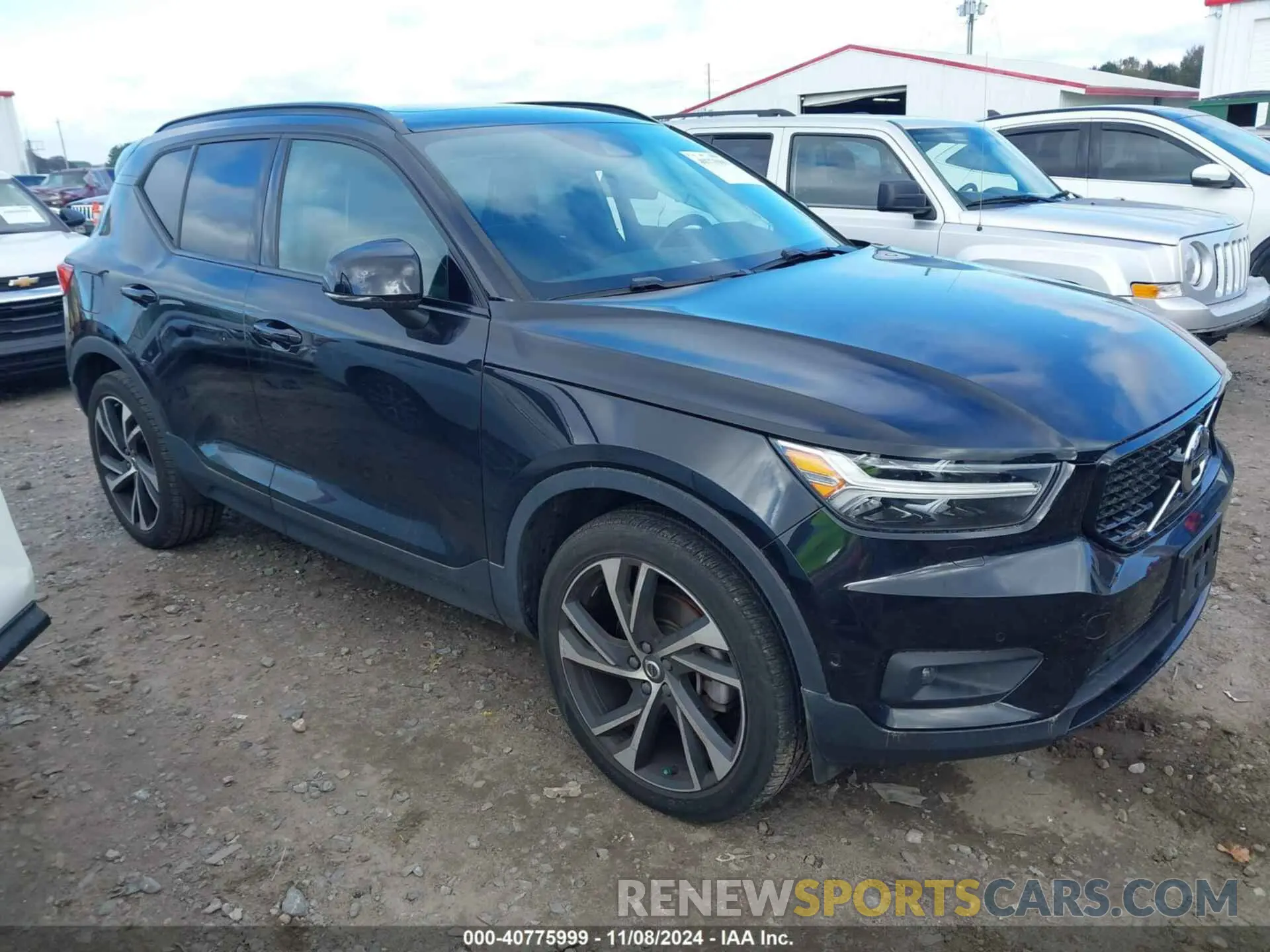 1 Photograph of a damaged car YV4162UM5M2522934 VOLVO XC40 2021