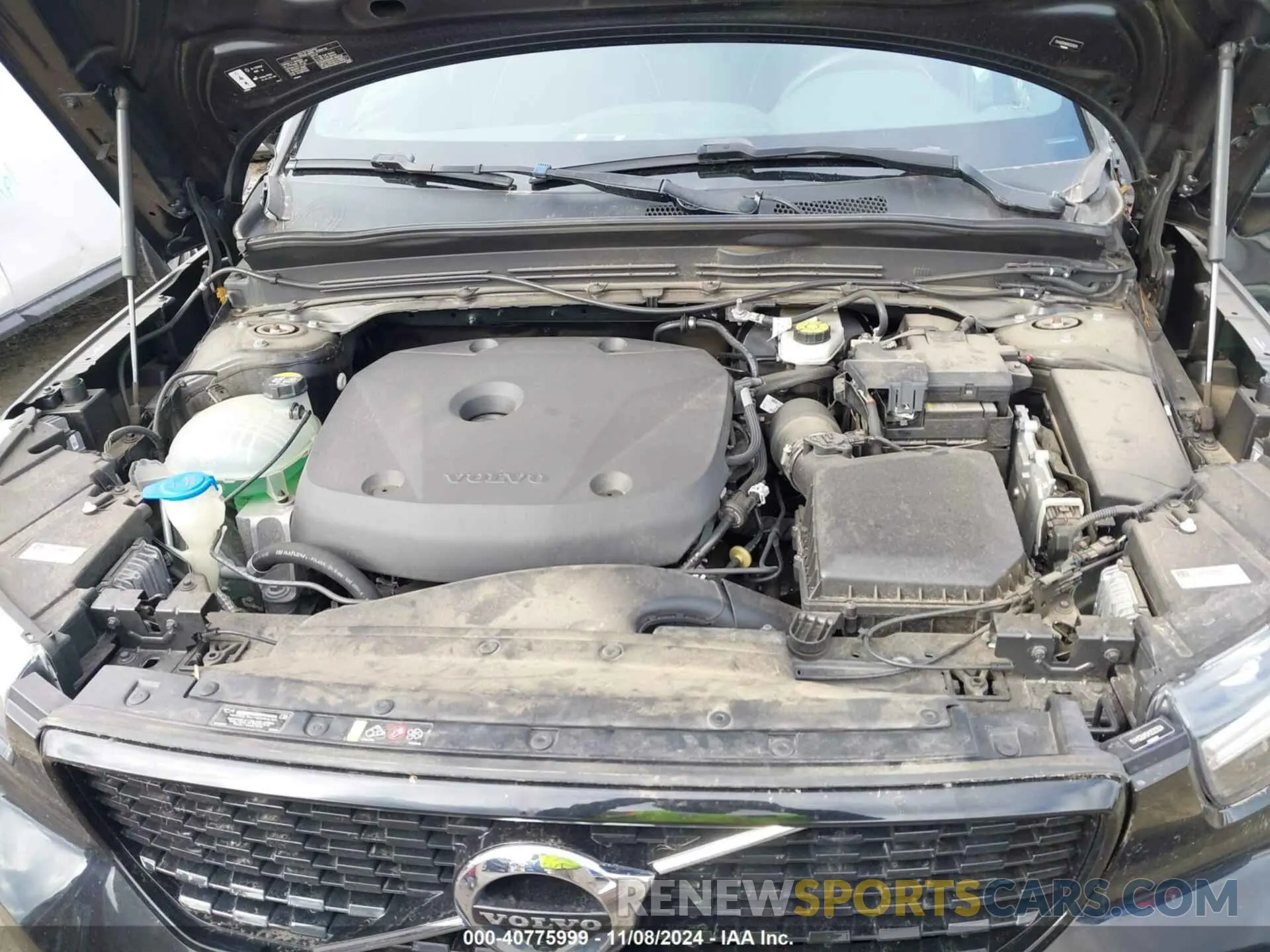 10 Photograph of a damaged car YV4162UM5M2522934 VOLVO XC40 2021