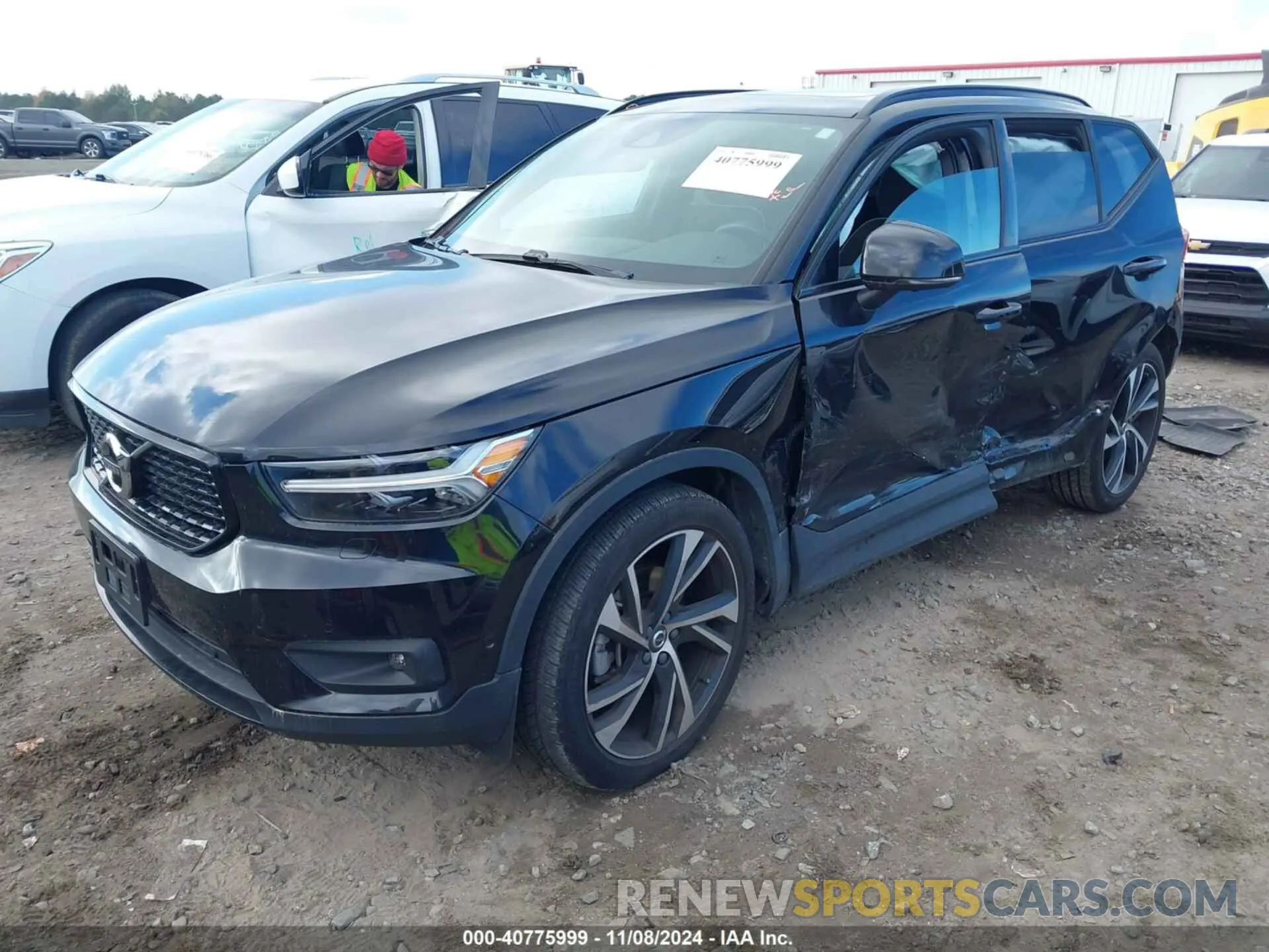 2 Photograph of a damaged car YV4162UM5M2522934 VOLVO XC40 2021
