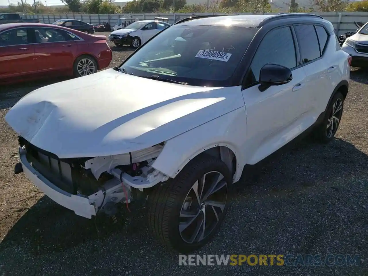 2 Photograph of a damaged car YV4162UM7M2418476 VOLVO XC40 2021