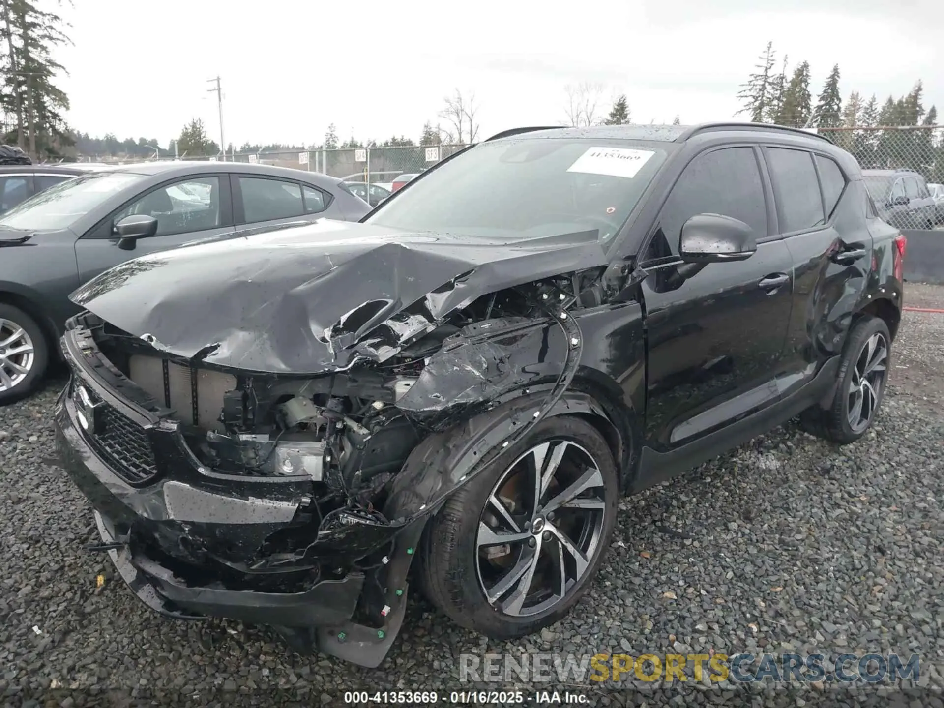 6 Photograph of a damaged car YV4162UM8M2537184 VOLVO XC40 2021
