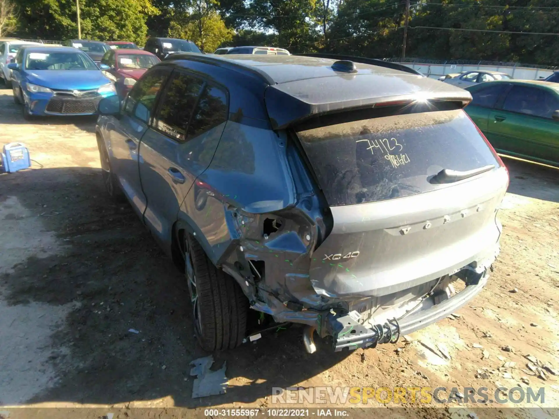 6 Photograph of a damaged car YV4162UM8M2574123 VOLVO XC40 2021