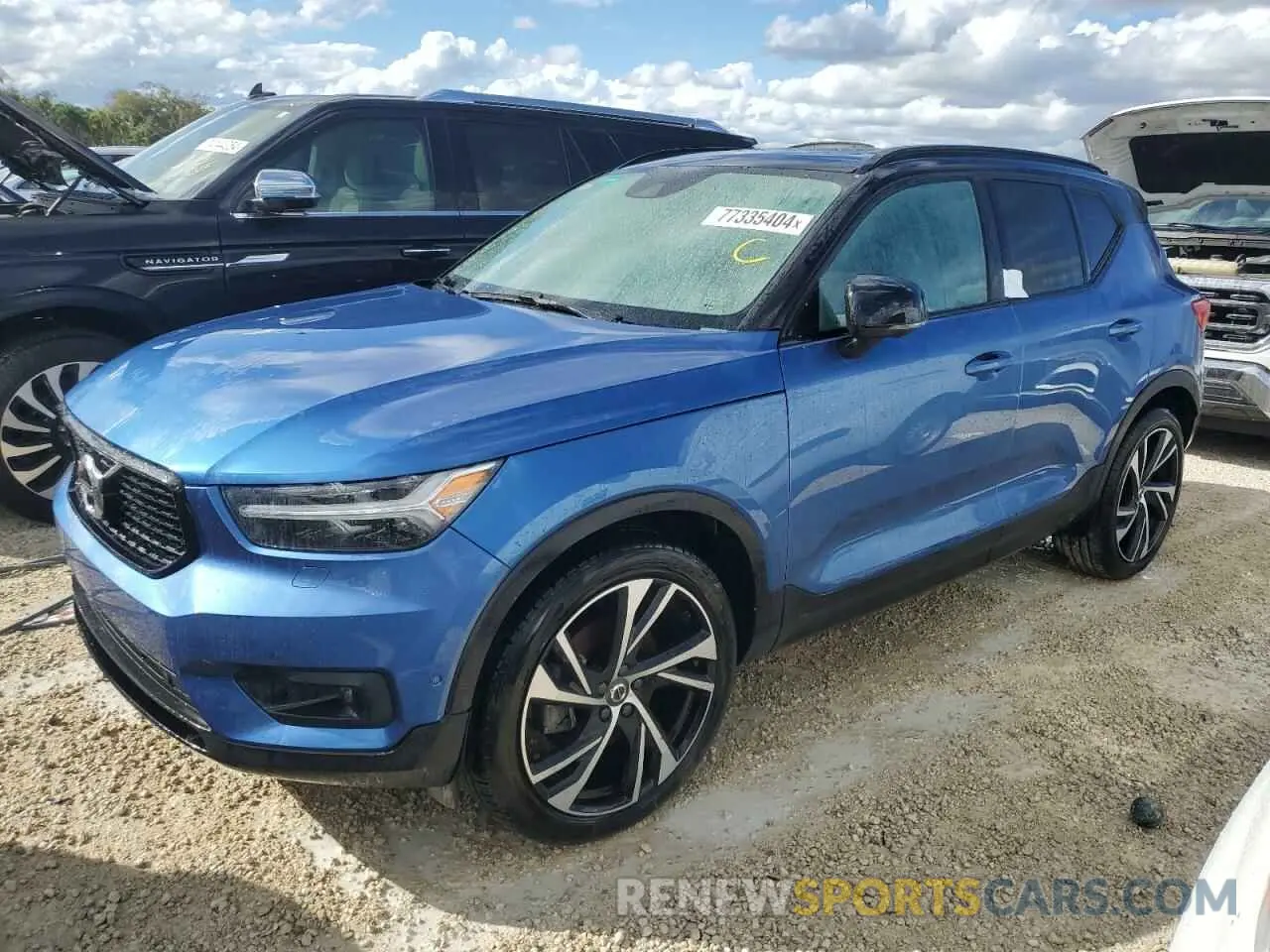 1 Photograph of a damaged car YV4162UM9M2417880 VOLVO XC40 2021