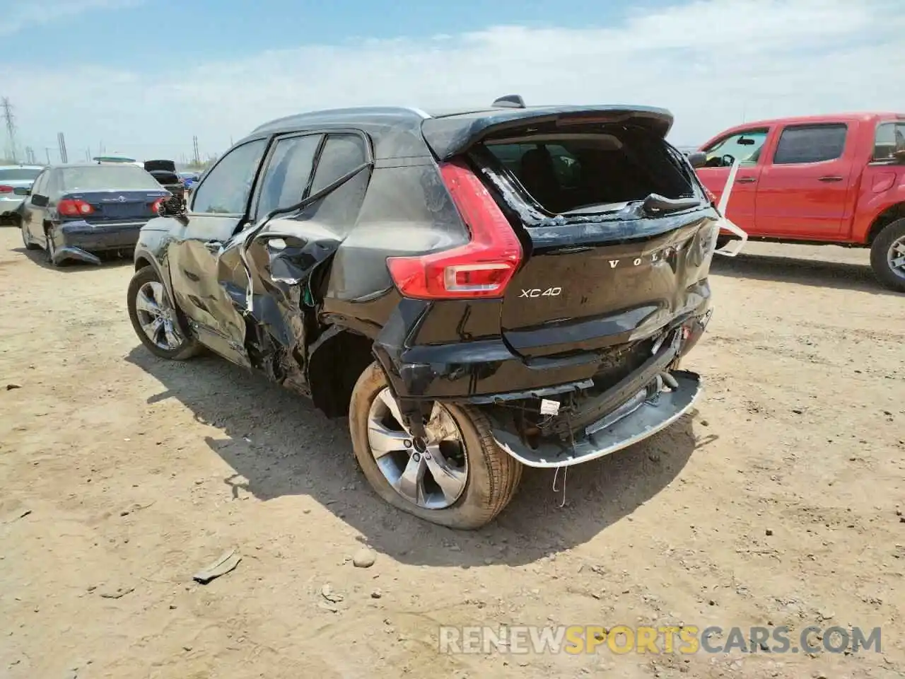 3 Photograph of a damaged car YV4AC2HK1M2464452 VOLVO XC40 2021