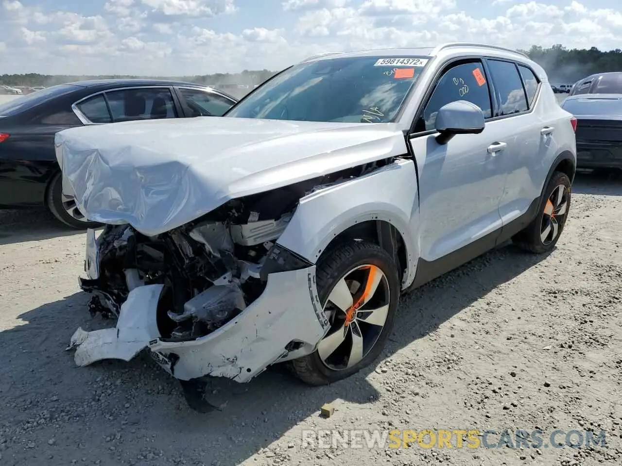 2 Photograph of a damaged car YV4AC2HK1M2475614 VOLVO XC40 2021