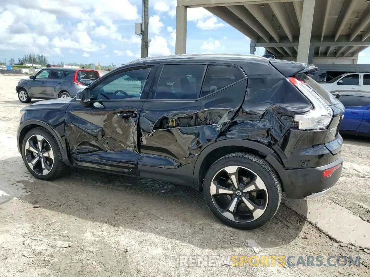 2 Photograph of a damaged car YV4AC2HK5M2458900 VOLVO XC40 2021