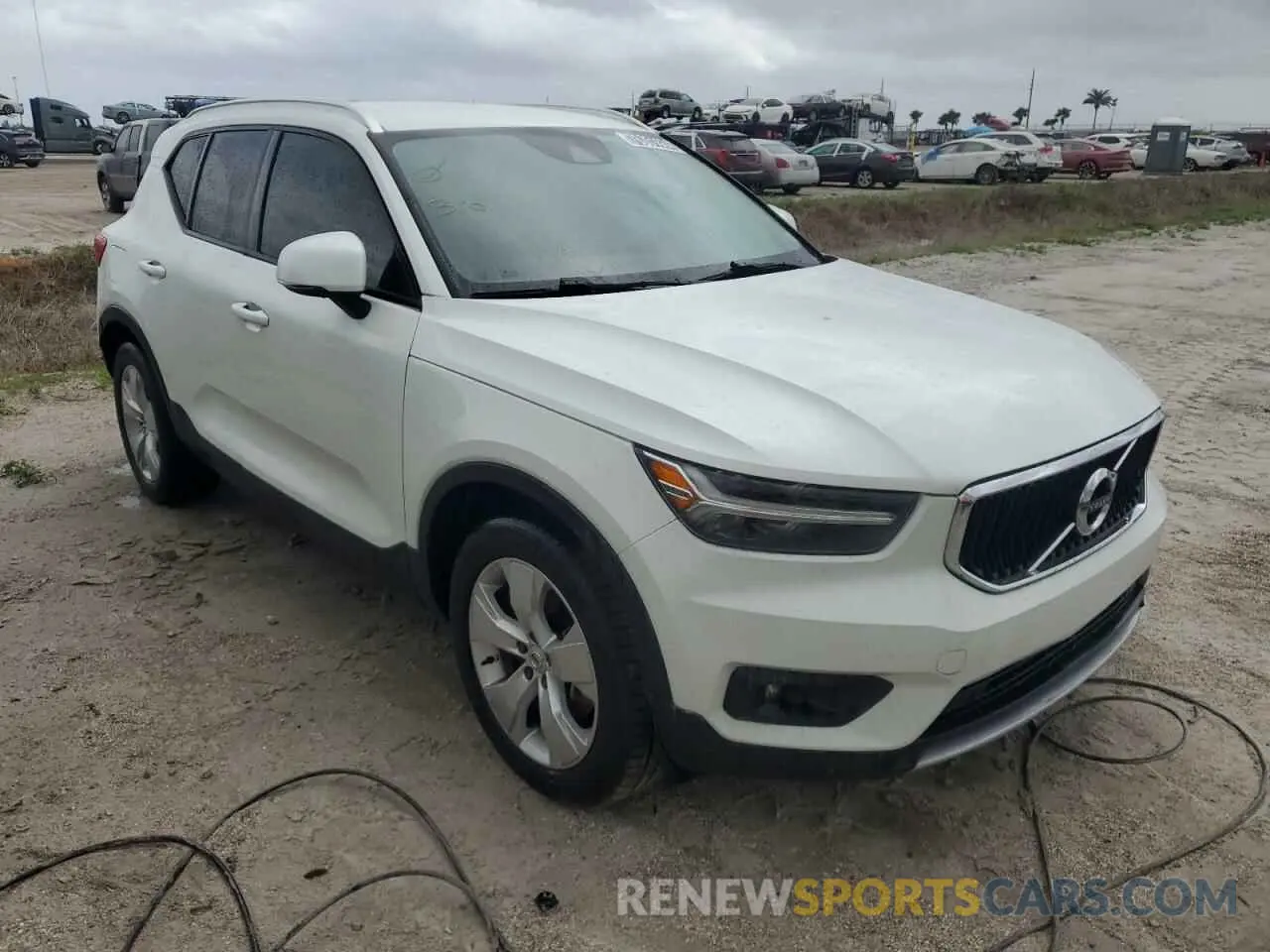 4 Photograph of a damaged car YV4AC2HK5M2602249 VOLVO XC40 2021