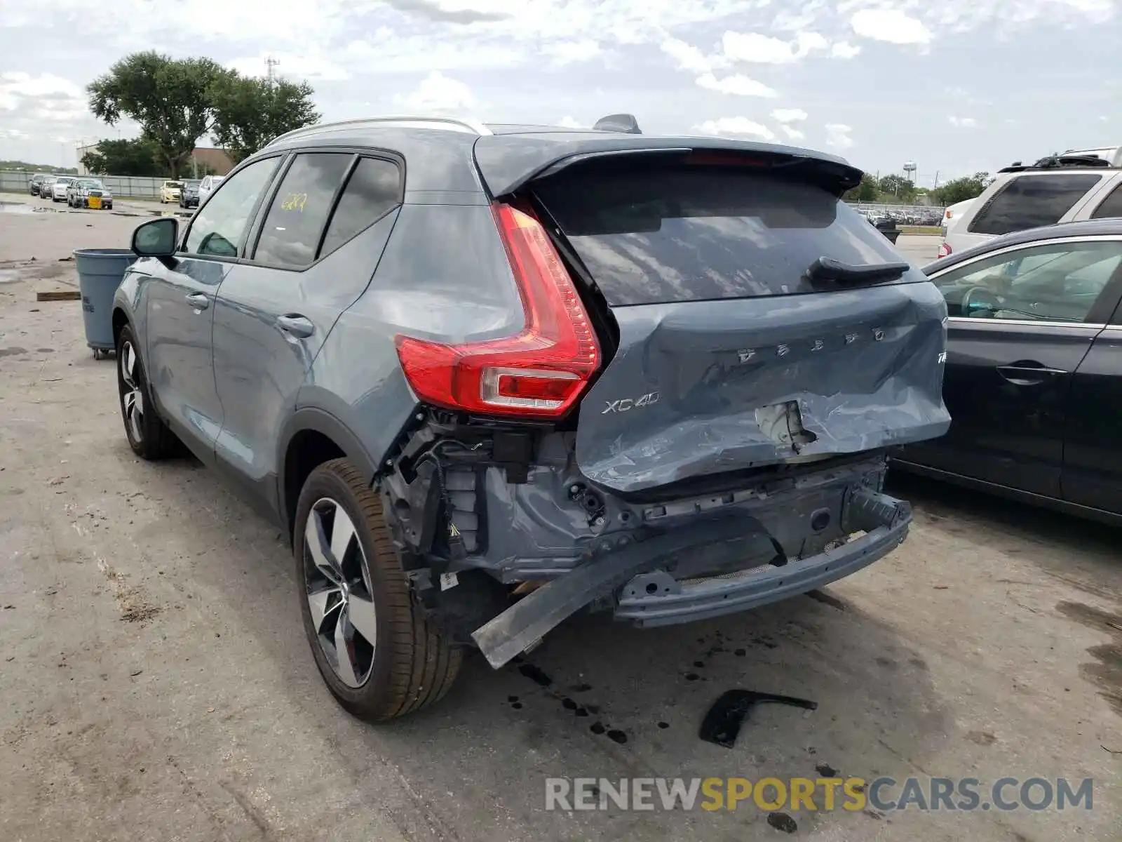 3 Photograph of a damaged car YV4AC2HK6M2424836 VOLVO XC40 2021