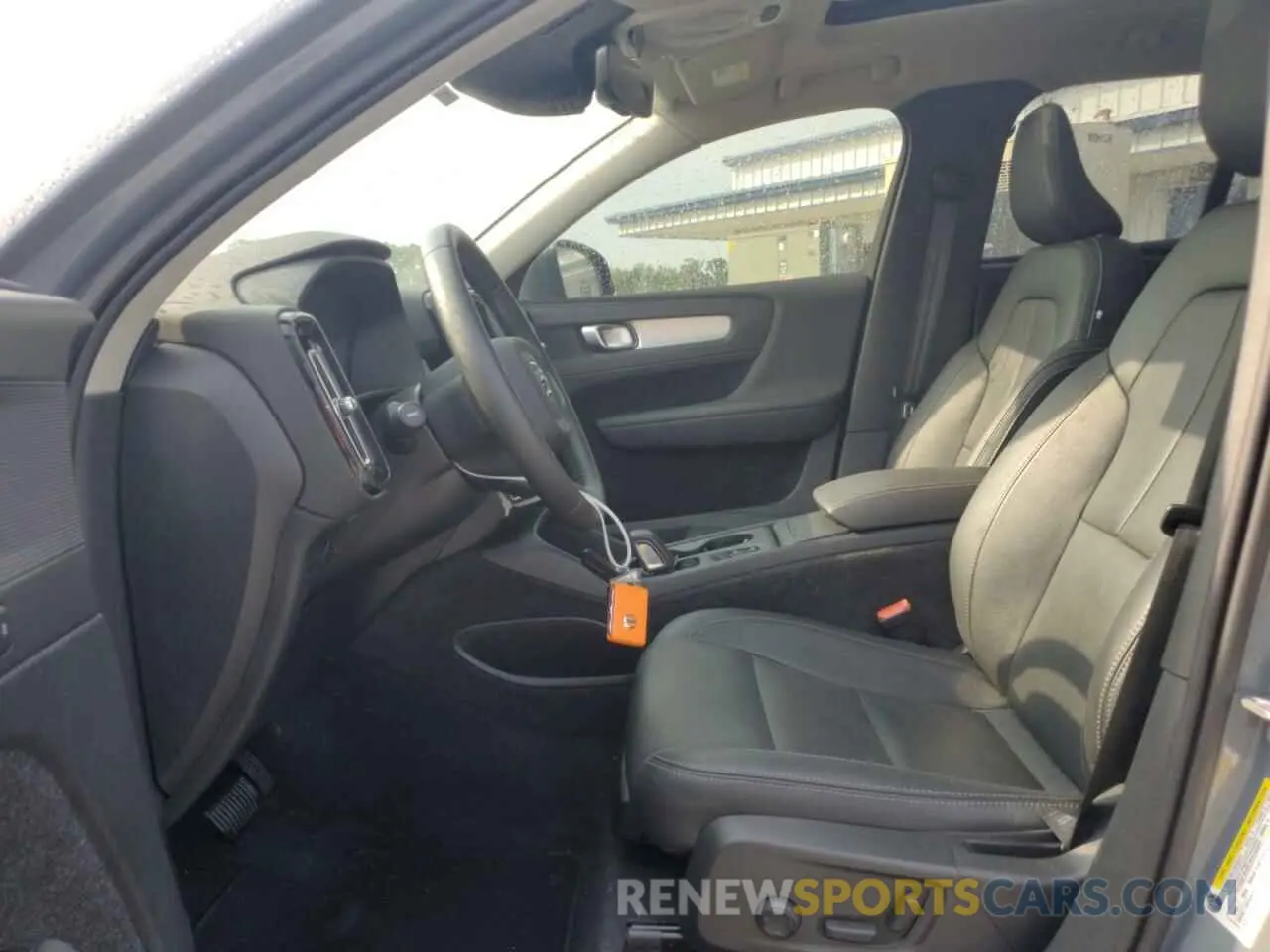 7 Photograph of a damaged car YV4AC2HK8M2453948 VOLVO XC40 2021