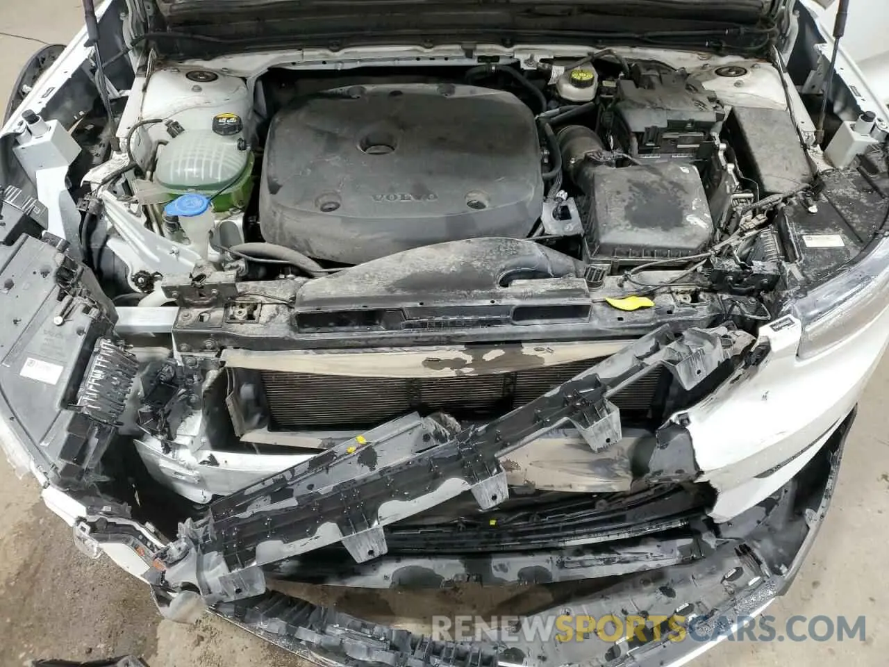 12 Photograph of a damaged car YV4AC2HK8M2603055 VOLVO XC40 2021
