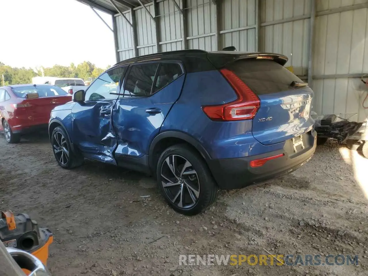 2 Photograph of a damaged car YV4AC2HM2M2615140 VOLVO XC40 2021