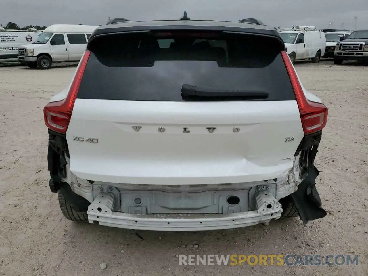 6 Photograph of a damaged car YV4AC2HM8M2414648 VOLVO XC40 2021