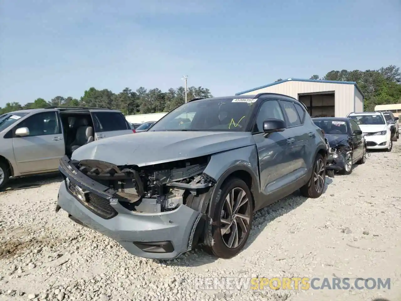 2 Photograph of a damaged car YV4AC2HM9M2496342 VOLVO XC40 2021