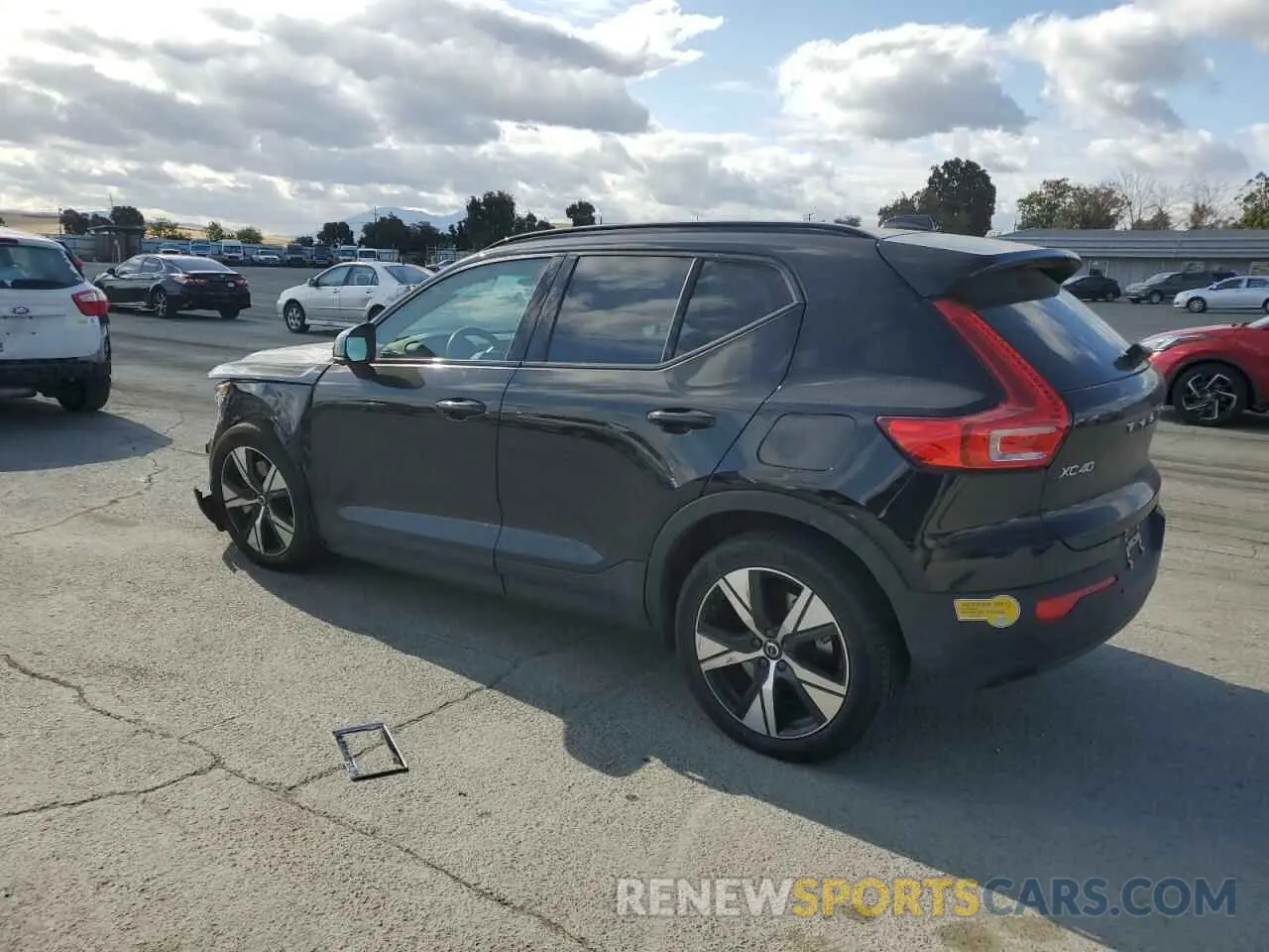 2 Photograph of a damaged car YV4ED3UR2M2567418 VOLVO XC40 2021