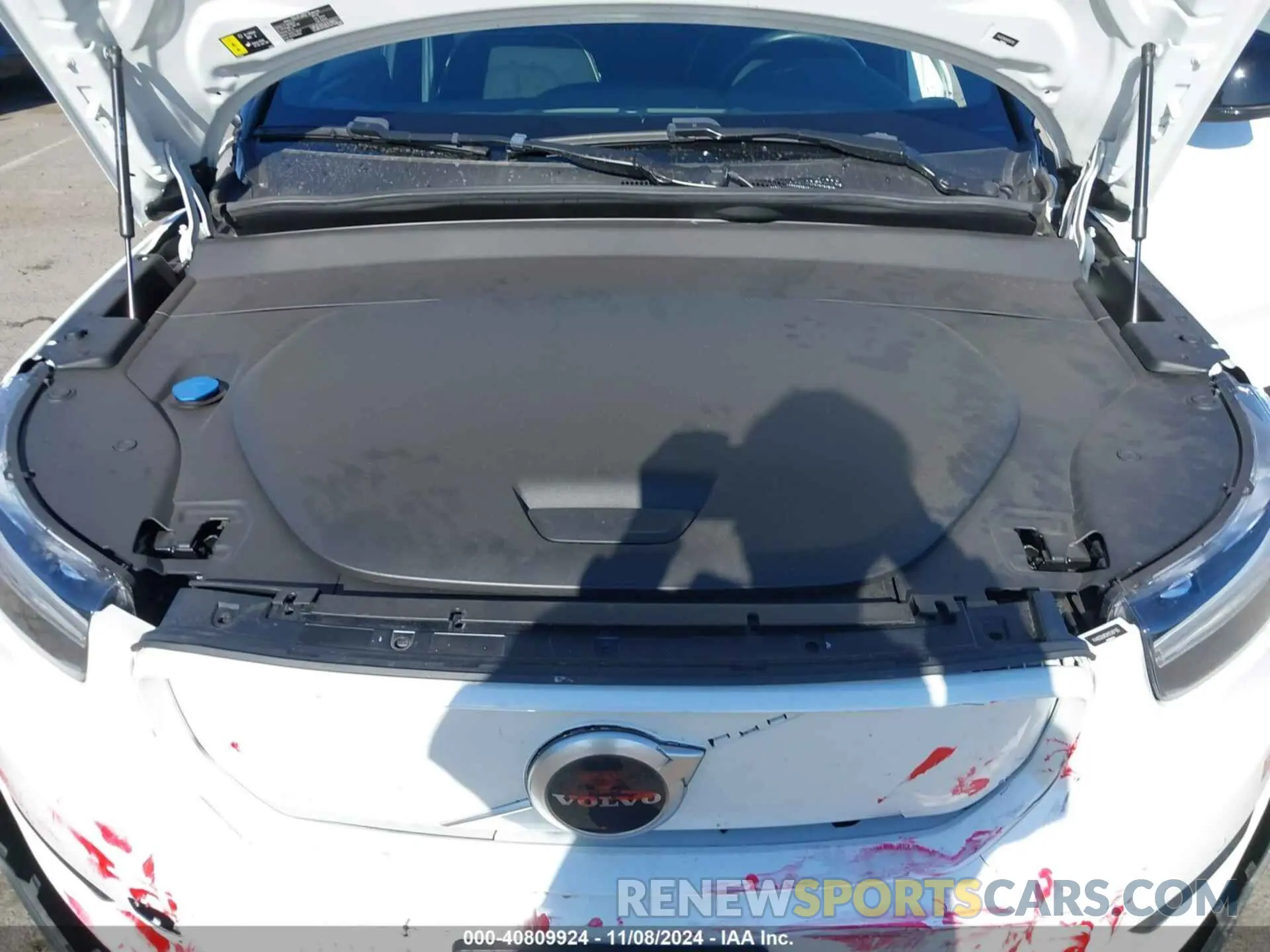 10 Photograph of a damaged car YV4ED3UR2M2587135 VOLVO XC40 2021