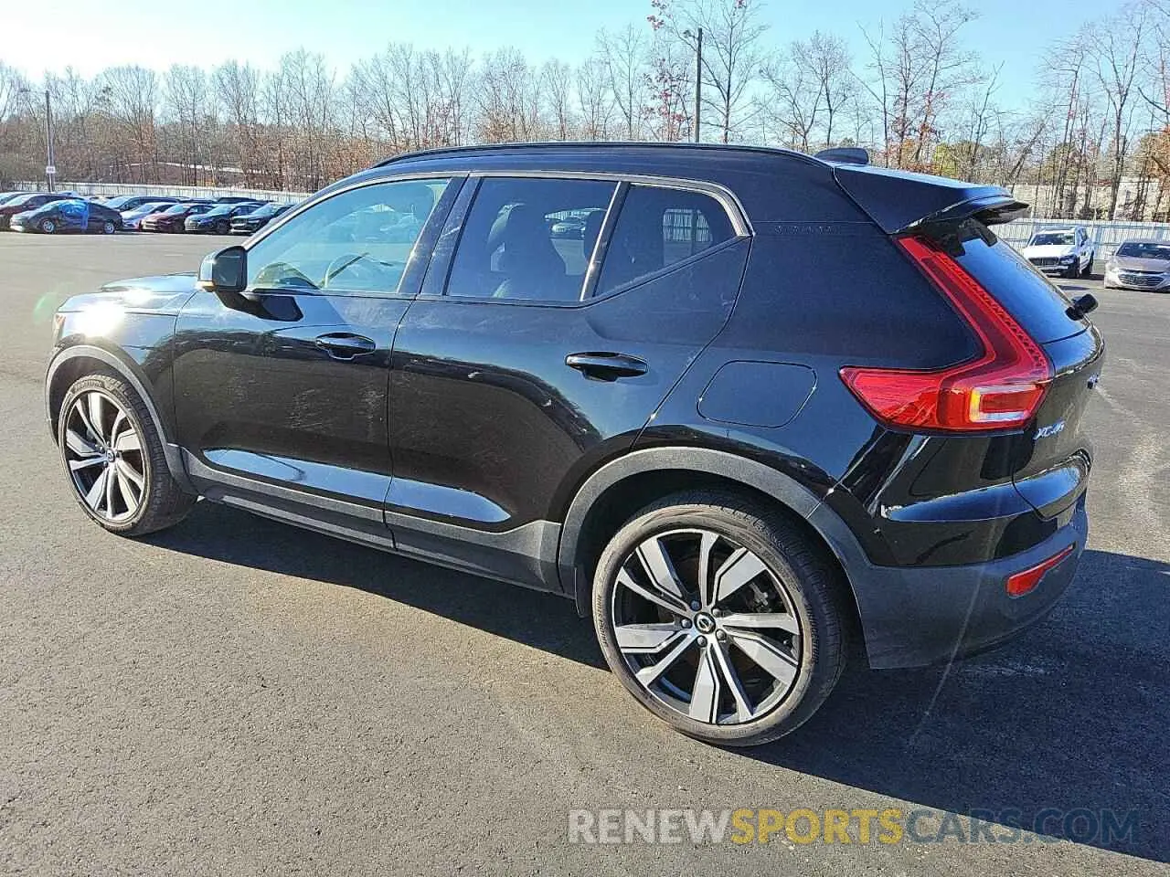 2 Photograph of a damaged car YV4ED3UR3M2609918 VOLVO XC40 2021