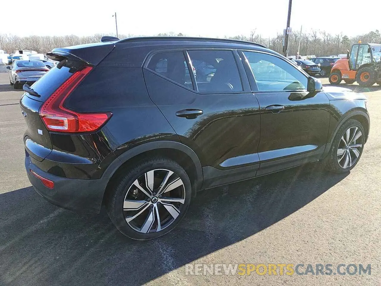 3 Photograph of a damaged car YV4ED3UR3M2609918 VOLVO XC40 2021