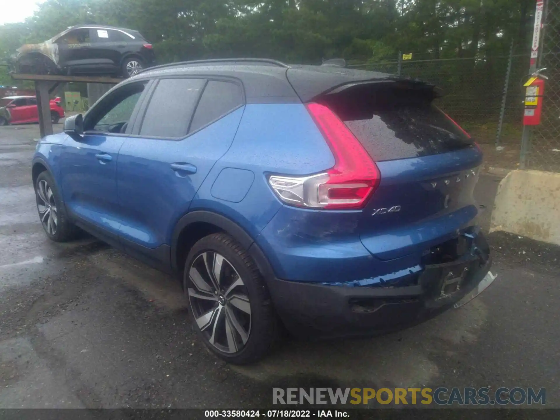 3 Photograph of a damaged car YV4ED3UR5M2554761 VOLVO XC40 2021