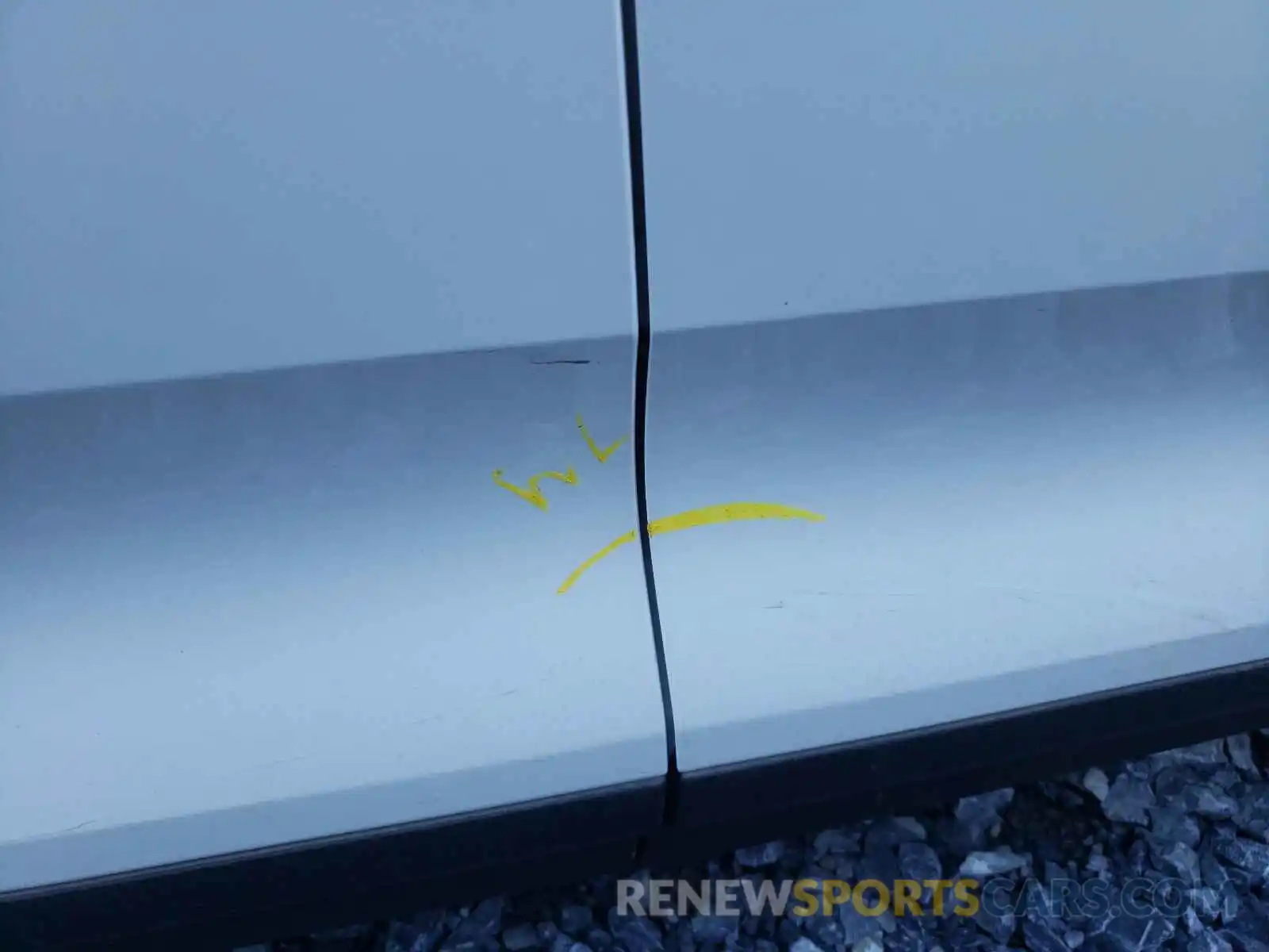 9 Photograph of a damaged car YV4ED3UR7M2538481 VOLVO XC40 2021