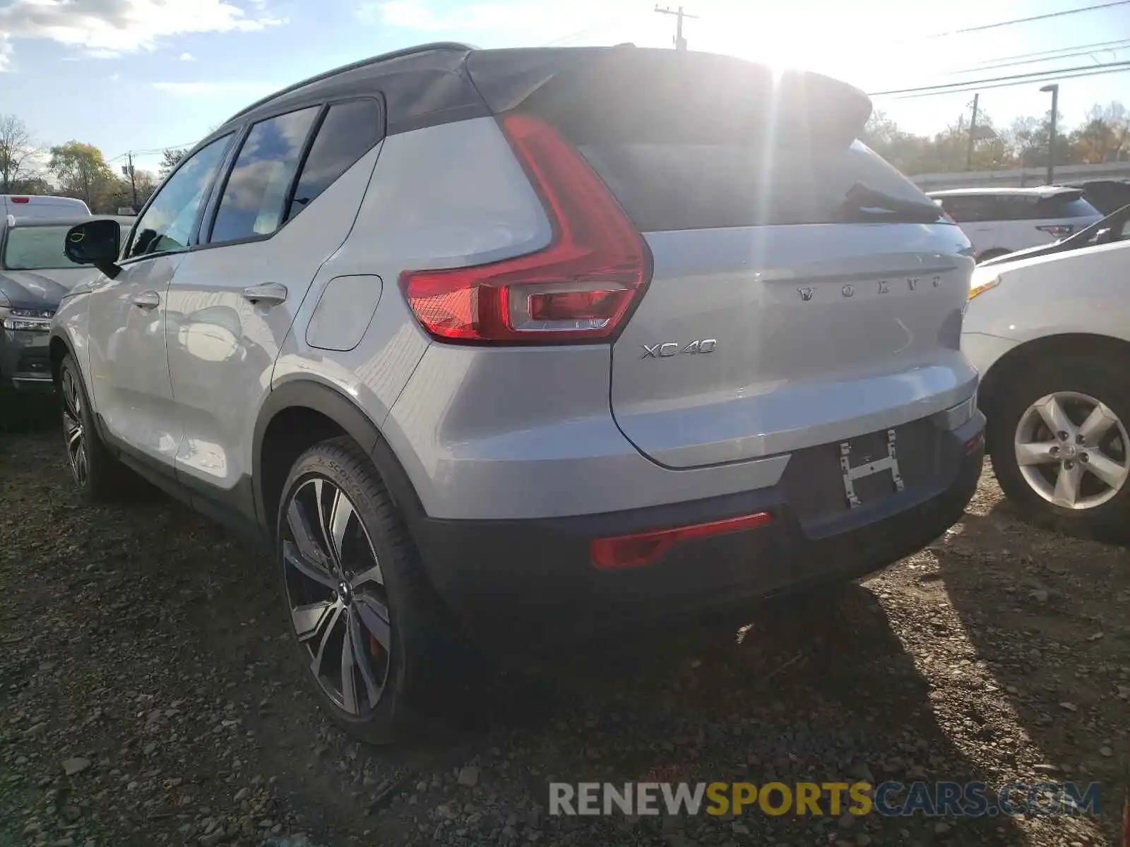 3 Photograph of a damaged car YV4ED3URXM2439430 VOLVO XC40 2021