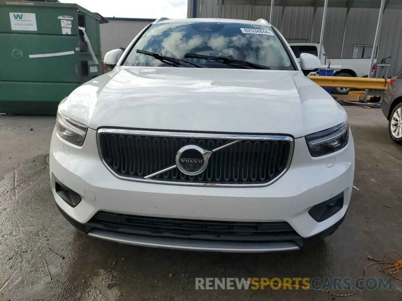 5 Photograph of a damaged car YV4162UK1N2640818 VOLVO XC40 2022