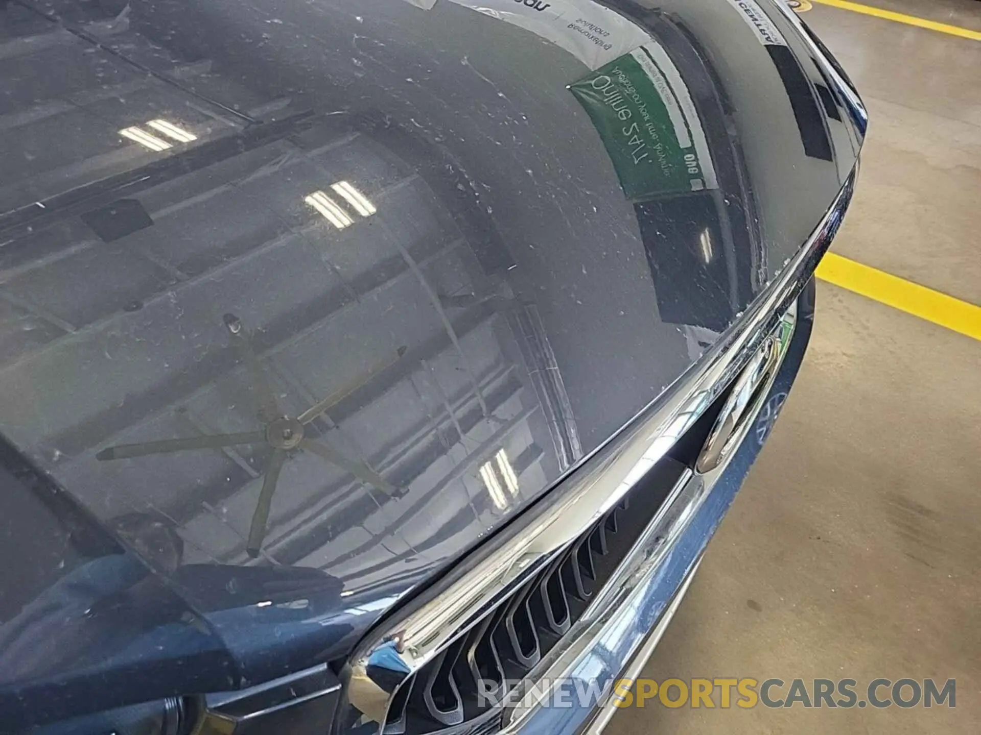 17 Photograph of a damaged car YV4162UK1N2764359 VOLVO XC40 2022